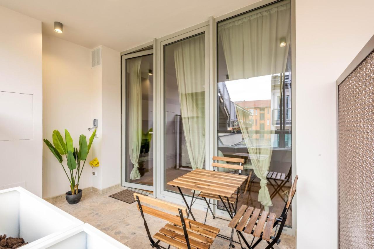 Appartement Luvi - De Rolandi - Il Cortile Milano Extérieur photo
