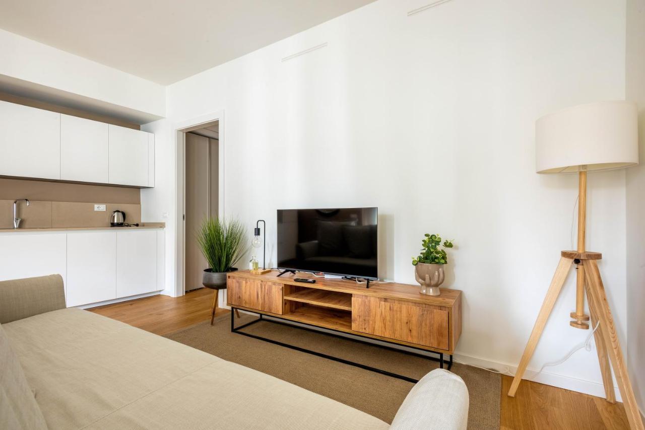 Appartement Luvi - De Rolandi - Il Cortile Milano Extérieur photo