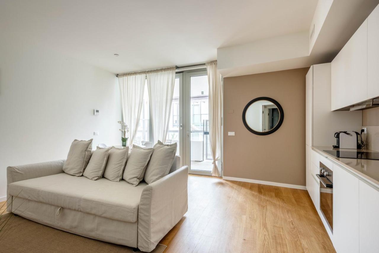 Appartement Luvi - De Rolandi - Il Cortile Milano Extérieur photo