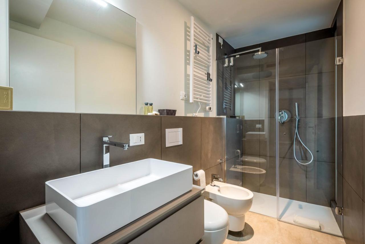 Appartement Luvi - De Rolandi - Il Cortile Milano Extérieur photo